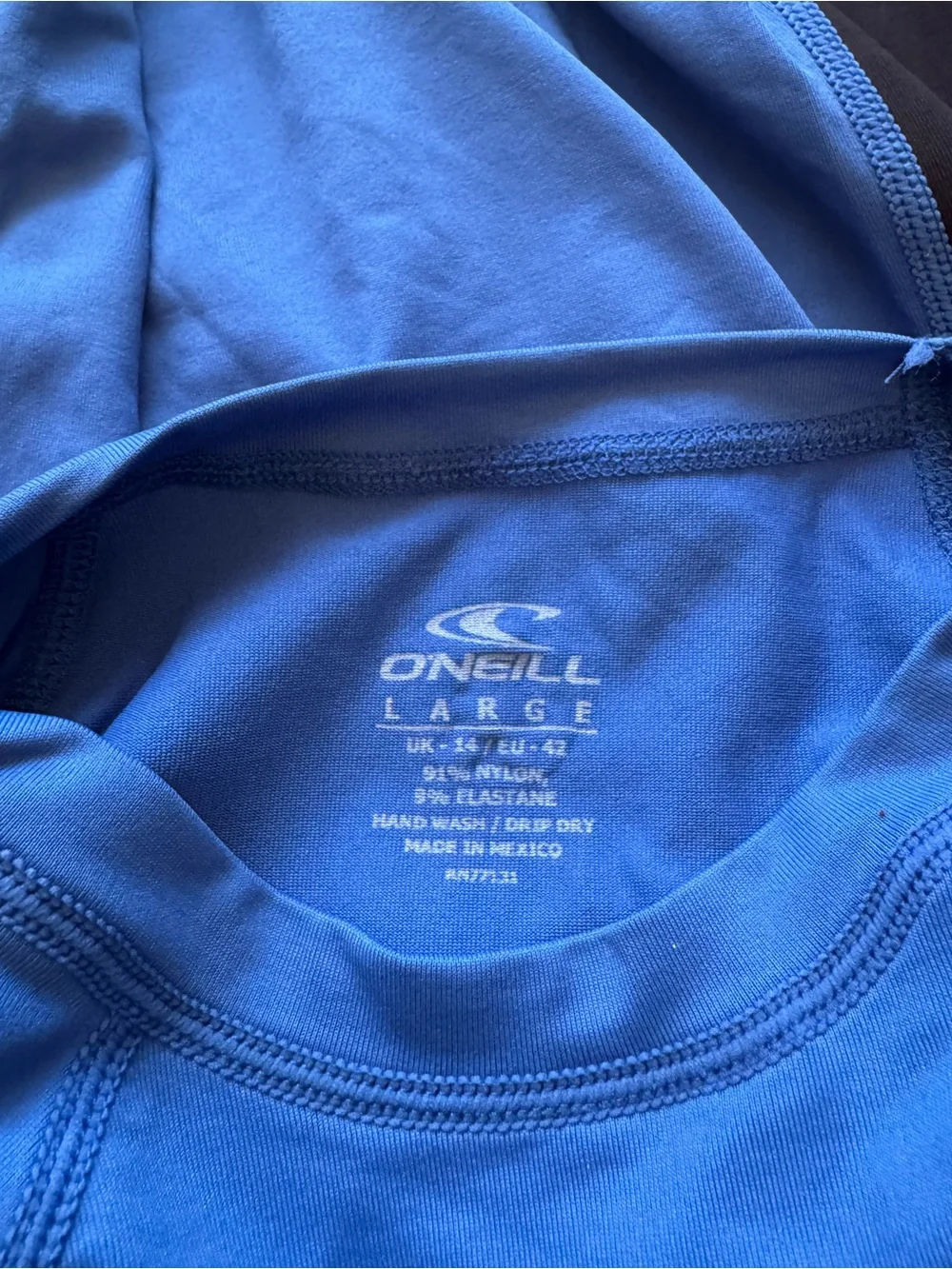 O'Neill kids rash guard